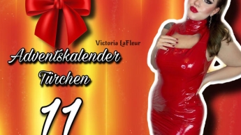 Alle Jahre wieder kommt die Herrin mit dem Latexkleid auf die Erde nieder, wo wir Sklaven sind.