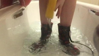 Arikajira Bathtime Rainboots Splash BBW