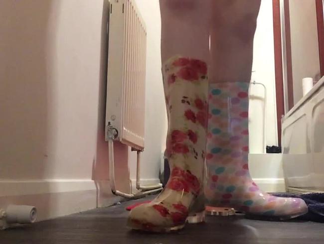 Arikajira Odd wellies Boot Fetish Pee