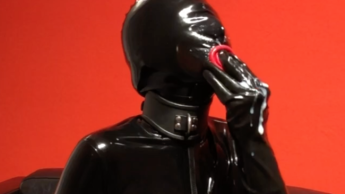 Bupshi – ultimative Fick-Gummipuppe