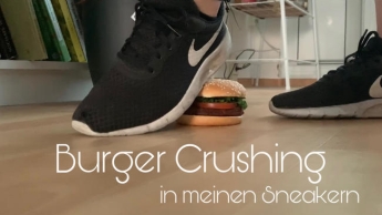 Burger-Crushing in meinen Sneakern