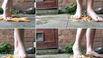 CRUSH Splosh Sausage Roll In Bare Feet