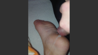 Cum on my foot