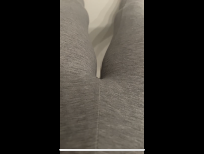 Das erste mal in die leggins gepisst