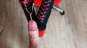 Footjob Deluxe**