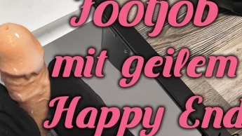 Footjob mit geilem Happy End