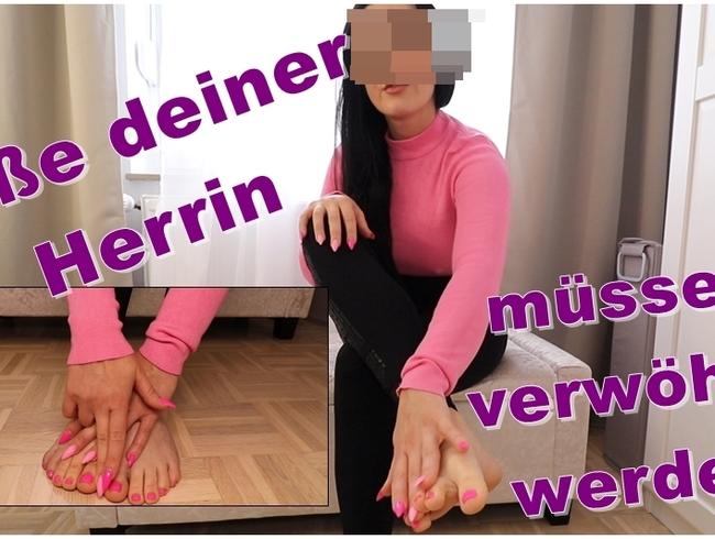 Füße deiner Herrin müssen verwöhnt werden