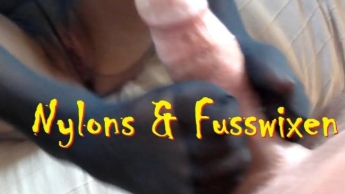 Fuss-wixen mit Nylons