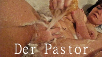 Hamburger Pastor fingert mich