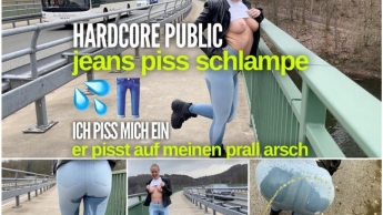 Hardcore Public JEANS PISS | Ich piss mich ein, er pisst auf meinen Prall Arsch