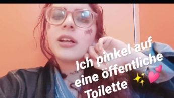 Ich pinkel auf der öffentlichen Toilette