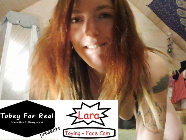 Lara – Mit dem Dildo verwöhnt – FaceCam