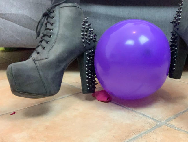 Looner Fetisch! Meine Heels bringen Ballons zum Platzen