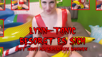 Lynn-Tonic besorgt es sich mit zwei aufblasbaren Bananen