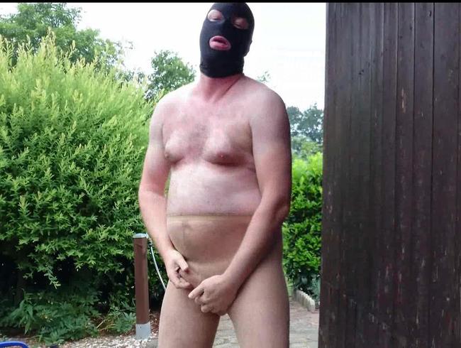 MIt Maske und Strumpfhose im Garten 1 ** Outdoor Spaß **