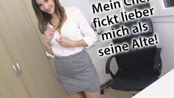 Mein Chef fickt lieber mich im Büro als seine Alte zuhause!