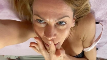 Mein versautes Handyvideo nur für dich !! Nylons und Satin….