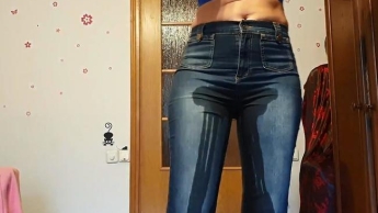 Meine nasse blaue Jeans