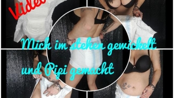 Mich im stehen gewickelt und Pipi gemacht