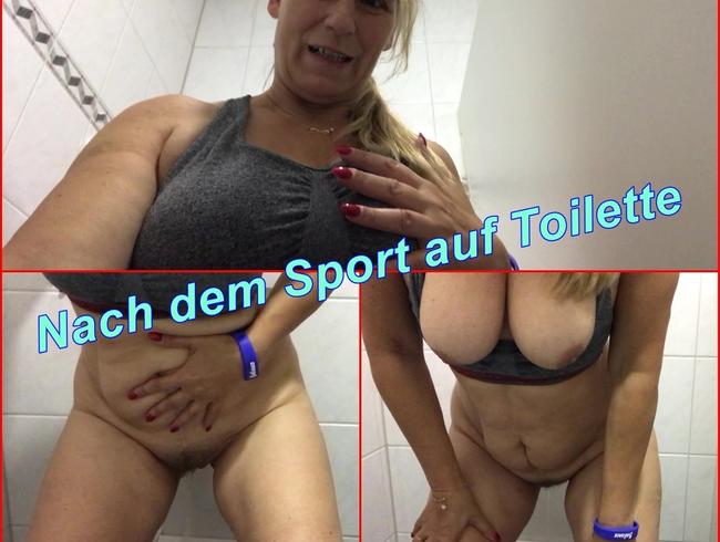 Nach dem Sport auf Toilette