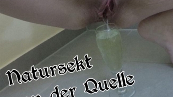 Natursekt von der Quelle