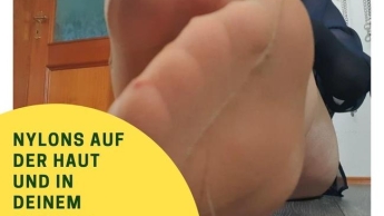 Nylon auf der Haut und im Kopf