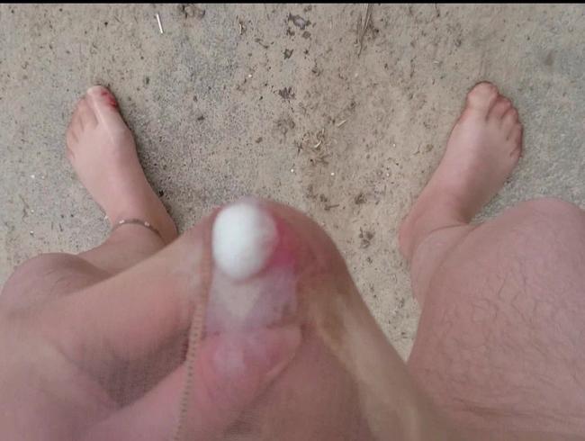 Outdoor CUM in Strumpfhose