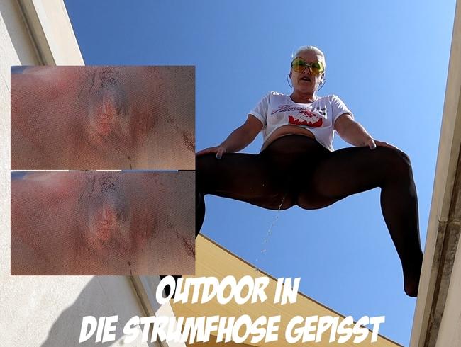 Outdoor in die Strumpfhose gepisst