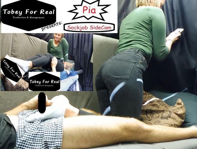 Pia – Casting Bus – Season 1 – Episode 18 – Reverse Sockjob SideCam