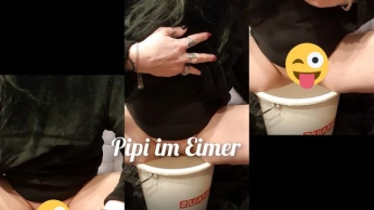 Pipi im Eimer