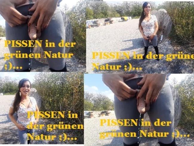 Pissen in der grünen Natur