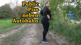 Public Piss neben Autobahn