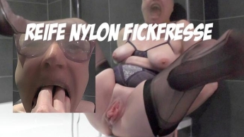 Reife Nylon Fickfresse