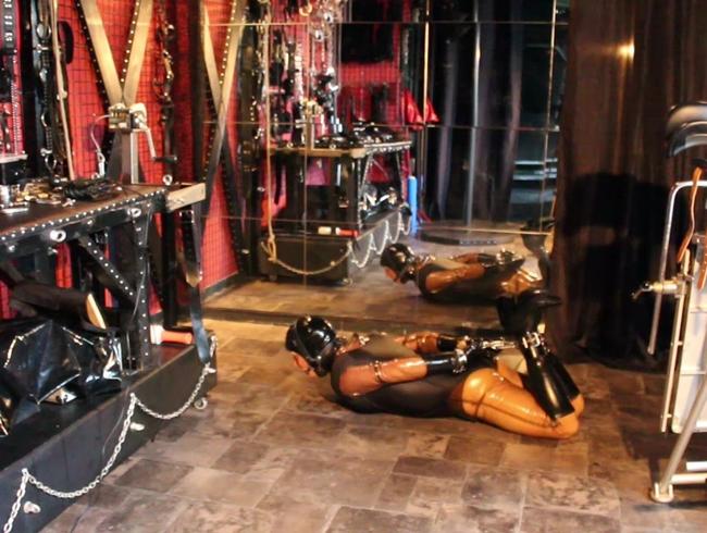 SB- Latex Hogtied … Lederfesseln