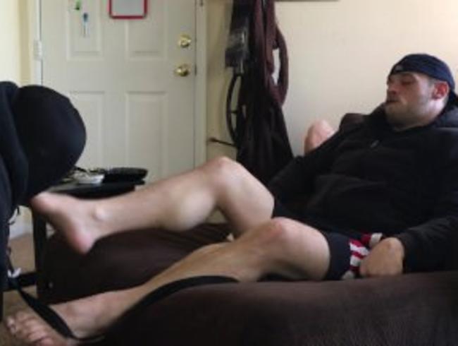 SWEATY JOCK FEET WORSHIPPED BY MASKED BITCH SLAVE