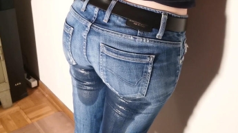 Sehnsüchtiges einpissen meiner Jeans