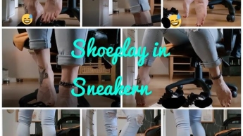 Shoeplay in Sneaker…