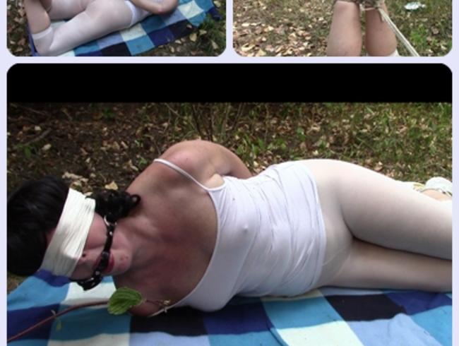 Small window bondage, August 8, 2015: Sportswoman in hogtied