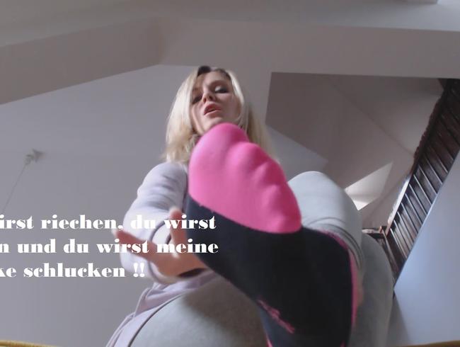 Socken, Füße und Spucke