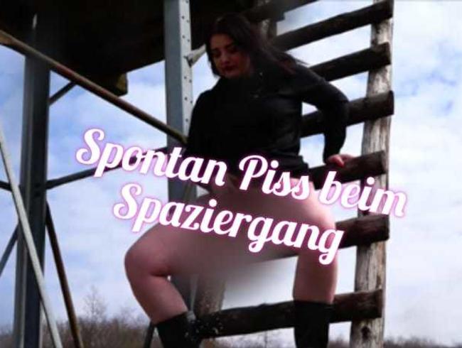 Spontan Piss beim Spaziergang