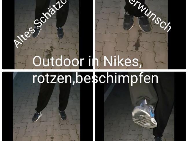 Userwunsch! Outdoor in Nikes,rotzen,beschimpfen