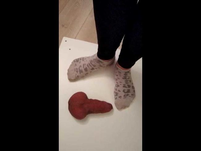 Nur ein bisschen Ballcrushing in Baumwollsocken 2