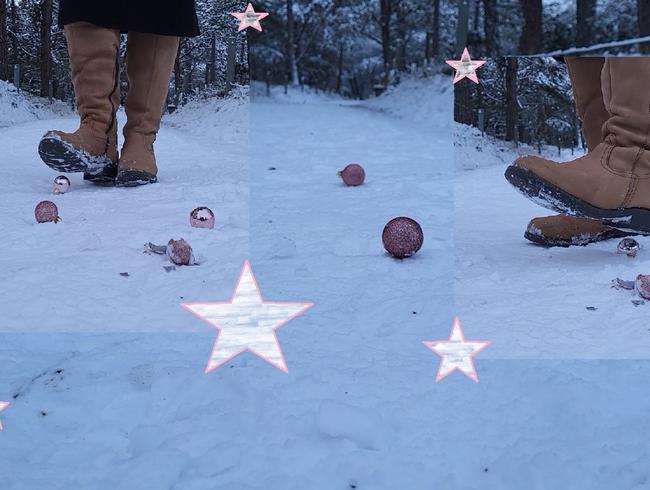 Winterstiefel zertreten Glitzerkugeln