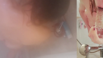 Duschen mit Schlampenfieber TS Cheryl