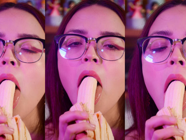 Tiefer Blowjob zu süßer Banane