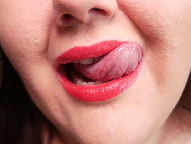 Lippen und Geheimnisse der Leidenschaft – (kein Reden)