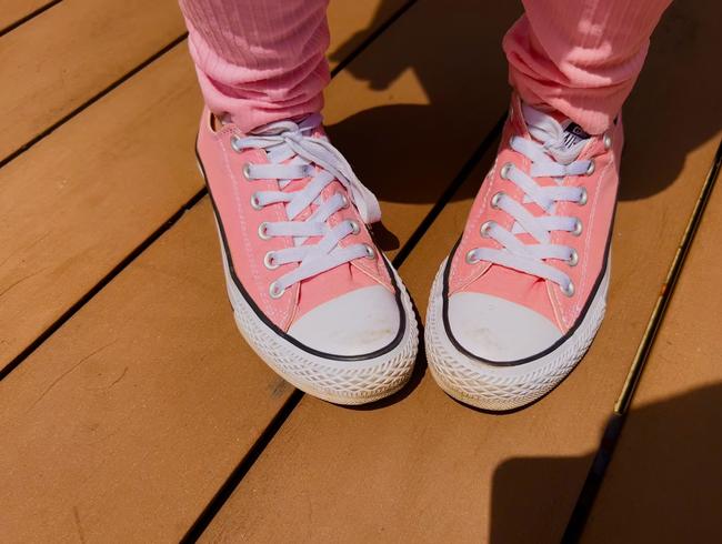 pink converse fetishes