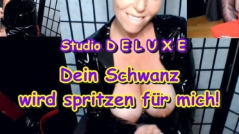 Studio D E L U X E | Hier spritzt jeder Schwanz!