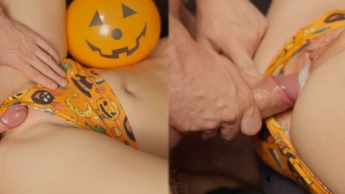 BG Kinky Reibt Mein Halloween-Höschen und Creampie