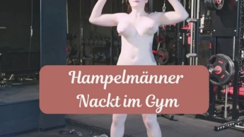 Nackt im Gym Hampelmänner